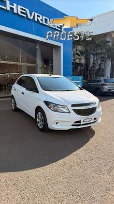 CHEVROLET ONIX 1.0 MPFI JOY 8V FLEX 4P MANUAL CHEVROLET ONIX 1.0 MPFI JOY 8V FLEX 4P MANUAL